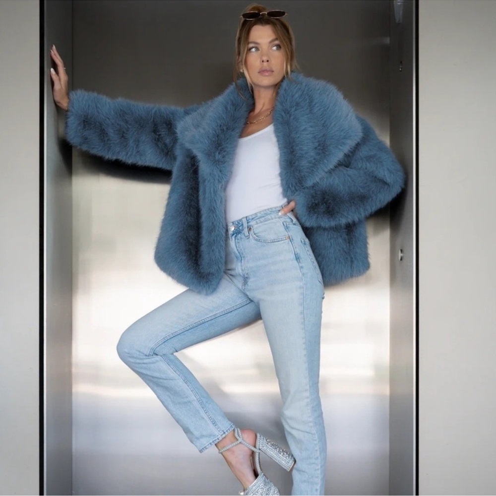 AZALEA WANG Regina Sky Blue Faux Fur Fluffy Winter Coat Jacket Medium NWT